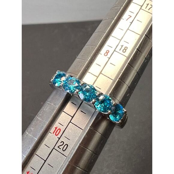 5 stone blue CZ rhodium over Sterling silver ring size 9 - Picture 4 of 11